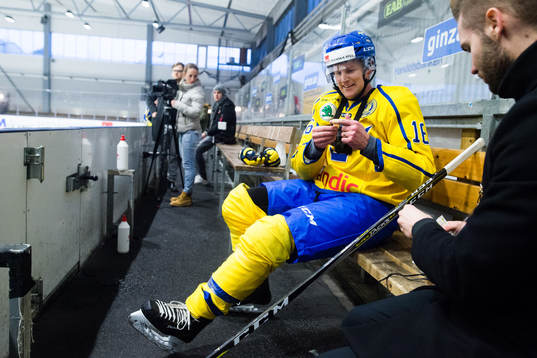 Niklas Jihde med plåster