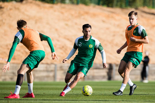 Hammarbys Oscar Krusnell, Jiloan Hamad och Dusan Jajic