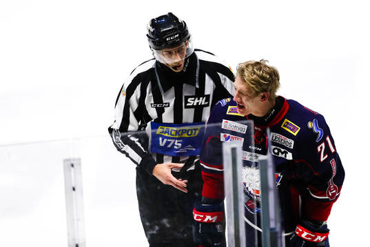 Linköpings Emil Sylvegård får utvisning