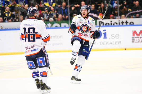 Växjös Andrew Calof och Erik Josefsson jublar