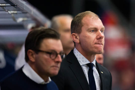 s tränare Johan Lindbom