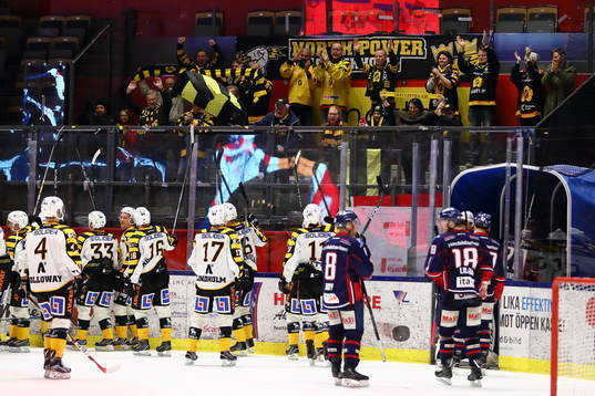Skellefteå jublar med sina supportrar