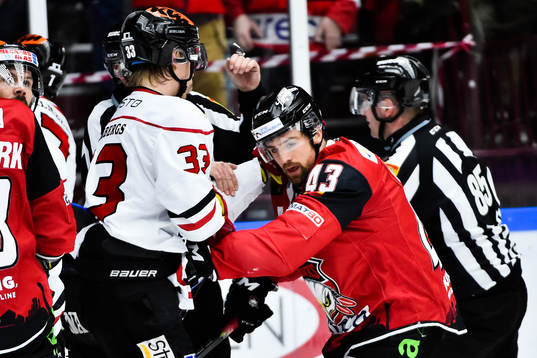 Örebros Christopher Mastomäki i bråk med Malmö Redhawks