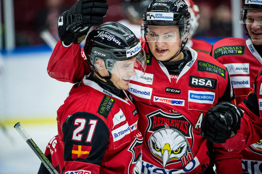 Malmö Redhawks Andy Miele jublar med Rhett Rakhshani