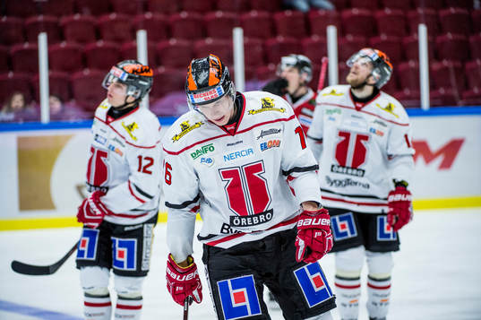 Örebros Jare Sallinen deppar med lagkamraterna