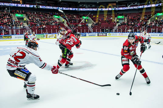 Malmö Redhawks Kim Rosdahl och Andy Miele mot Glenn