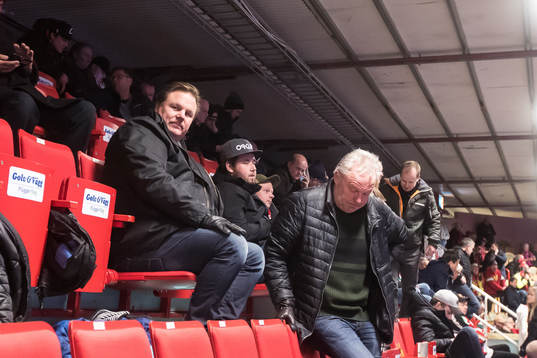 Leksands tränare Leif Carlsson på plats i Talas Arena vid