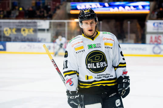 Eirik Børresen of Stavanger Oilers looks dejected
