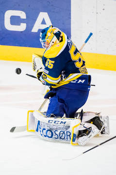 Goaltender Oskar Östlund of Storhamar