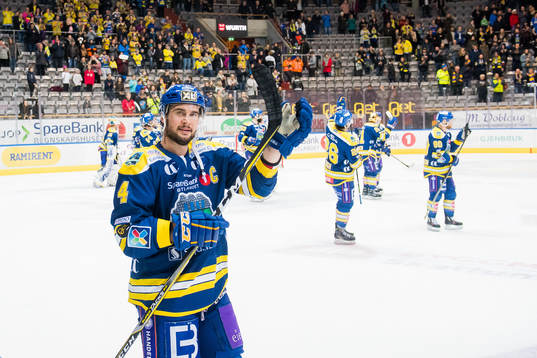Kodie Curran of Storhamar celebrates