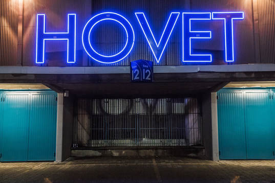 Exteriör av Hovet innan ishockeymatchen i SHL mellan