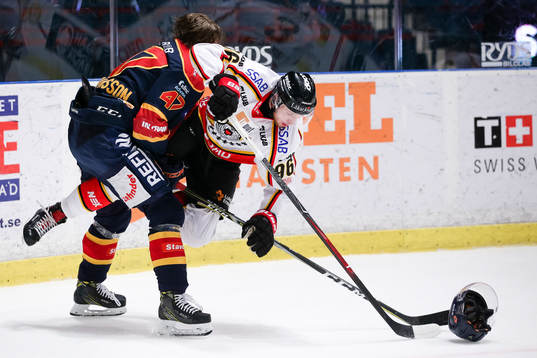 Djurgårdens Linus Johansson och Luleås Robin Kovacs