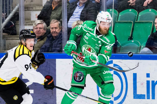 Brynäs Jesper Boqvist och Rögles Janne Jalasvaara