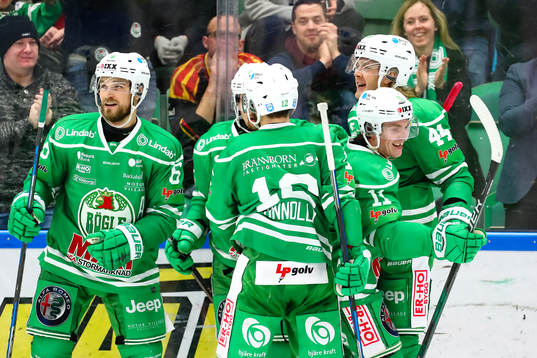 Rögles Bryan Lerg, Craig Schira och Olle Liss jublar