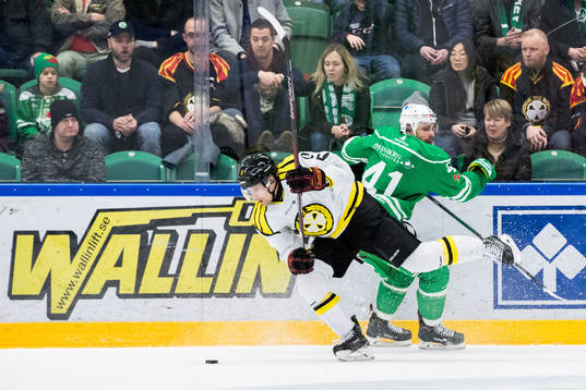 Brynäs Lukas Kilström och Rögles Daniel Widing