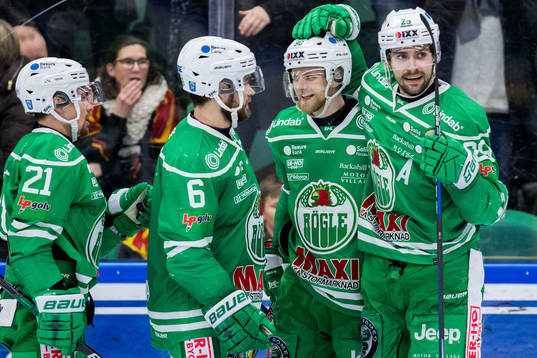 Rögles Ludvig Rensfeldt och Ted Brithén jublar