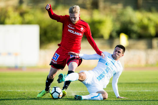 Norrköpings Kalle Holmberg och Rijekas Domagoj Pavicic