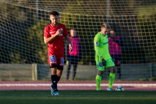 Norrköpings Johannes Vall och målvakt Isak Pettersson