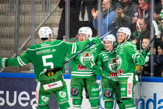 Rögles Olle Liss, Bryan Lerg  och Taylor Matson jublar