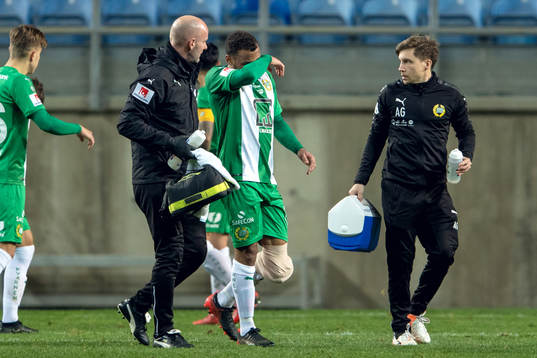 Hammarbys Serge-Junior Martinsson Ngouali tvingas utgå