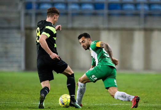 Shamrock Rovers Ronan Finn och Hammarbys Jiloan Hamad