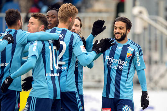 Djurgårdens Othman El Kabir jublar med lagkamrater