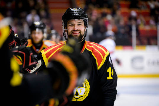 Brynäs Johan Alcén jublar