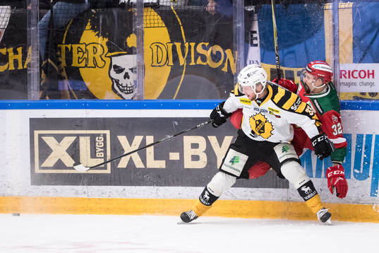 Skellefteås Sebastian Ohlsson och Moras Daniel Grillfors