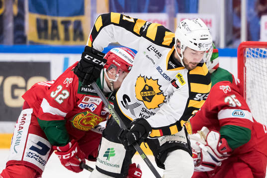 Skellefteås Jimmie Ericsson  i ishockeymatchen i SHL