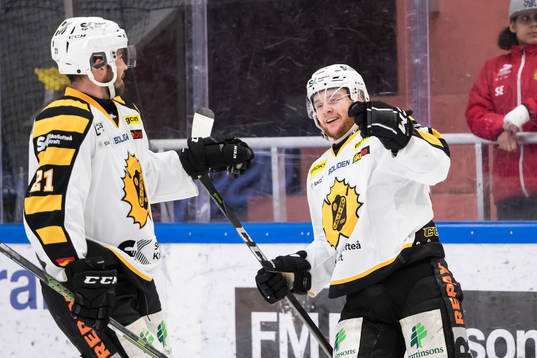 Skellefteås Sebastian Ohlsson jublar