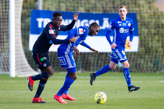 Helsingborgs Mamudo Moro och Sundsvalls Peter Wilson