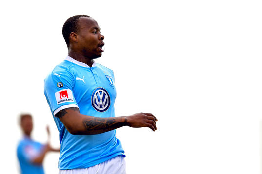 Malmö FFs Carlos Strandberg deppar