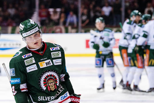 Frölundas Carl Grundström deppar
