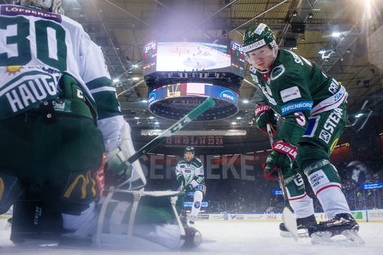 Frölundas Carl Grundström gör 1-0-målet bakom