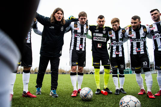 Bläddra bland fler bilder av Fotboll, Träningsmatch, Landskrona - Lund