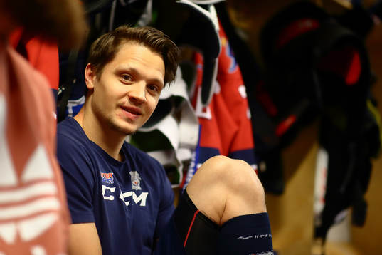 Linköpings Kristian Näkyvä före ishockeymatchen i SHL