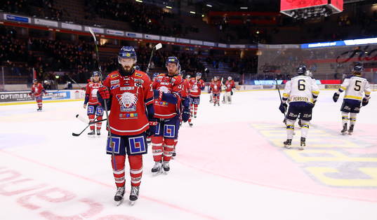 Linköpings spelare med Niklas Persson deppar
