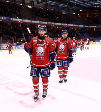 Linköpings spelare med Niklas Persson deppar
