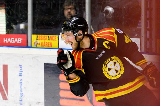 Brynäs Jacob Blomqvist jublar