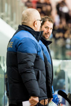 Leif Boork, head coach of Sweden, and Jared Cipparone,