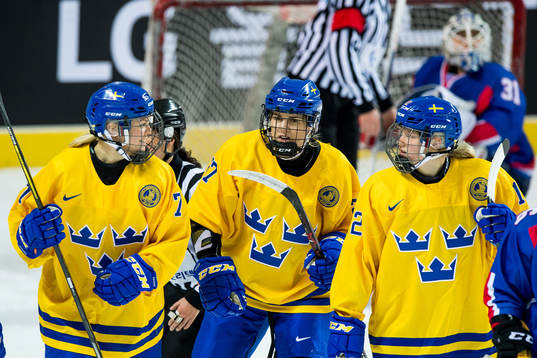 Johanna Olofsson of Sweden, Emma Nordin of Sweden and Maja