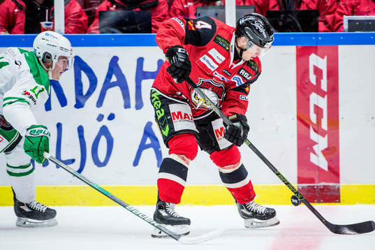 Malmö Redhawks Tuukka Mäntylä mot Rögles Bryan Lerg