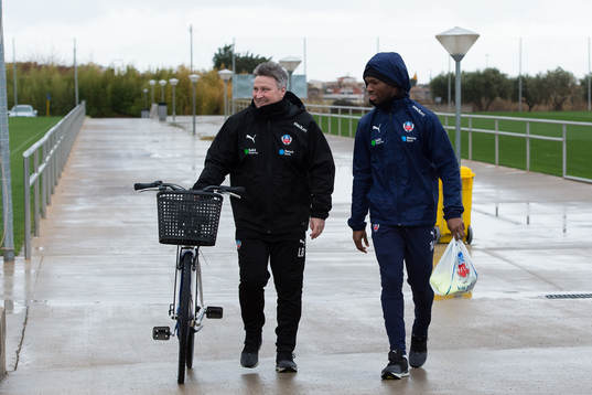 Helsingborgs materialförvaltare Lino Boriero och Mohammed