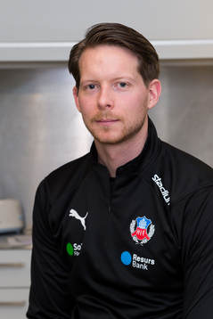 Helsingborgs fysioterapeut Markus Pettersson på ett