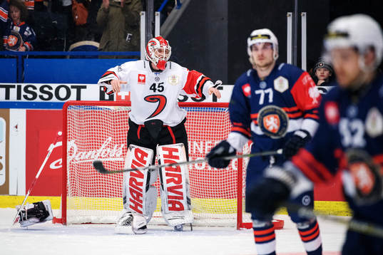 Jyväskyläs goalkeeper Juho Olkinuora celebrates