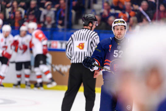 Arvid Lundberg of Växjös looks dejected