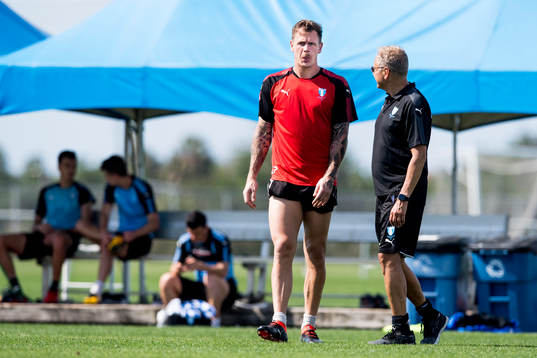 Malmö FFs målvakt Johan Dahlin och läkare Pär