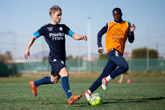 IFK Göteborgs Mikael Ingebrigtsen mot Adil Titi