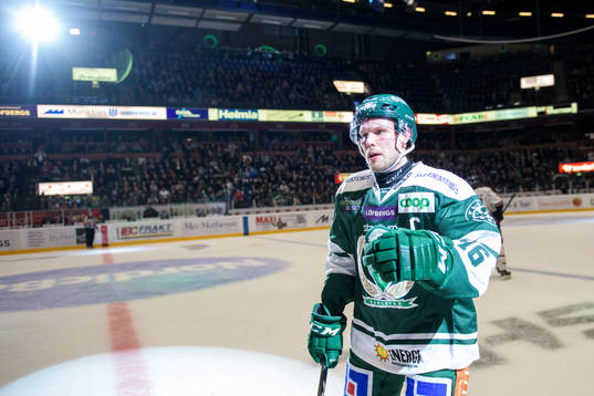 Färjestads Alexander Johansson jublar