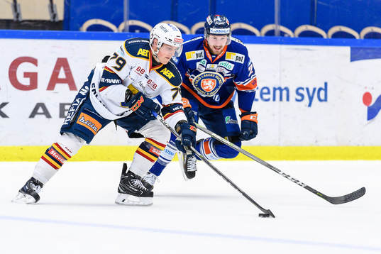 Djurgårdens Patrik Lundh och Växjös Martin Lundberg